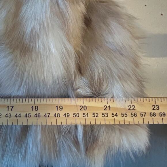 Vintage Genuine Finland FOX FUR Coat Medium Hong Kong Old Money Glamour Luxury - Picture 12 of 15